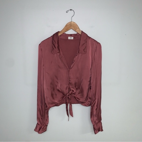 Wilfred Aritzia Tie Front Blouse Size Medium Bronze Silky Collared Long Sleeve - Picture 2 of 10